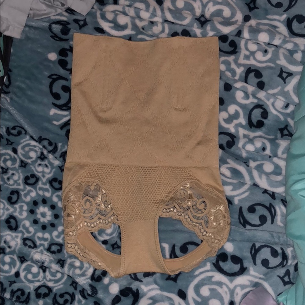 Butt lifter and waist trainer